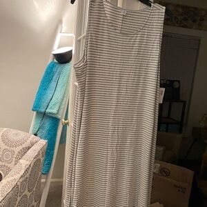 Old Navy Gray Striped Dress